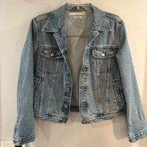 Tommy Hilfiger denim jean jacket size large great condition